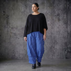 Blaue Crash Ballonhose aus Popeline im Lagenlook mit weitem Bein für Sommer Styles von AKH Premium exklusiv bei Modeare für Curvy Mode