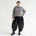 Oversize Feinstrick Jacke grau elastisch Übergangsjacke Damen AKH Premium Modeare stilvoll weich moderne Lagenlook Mode