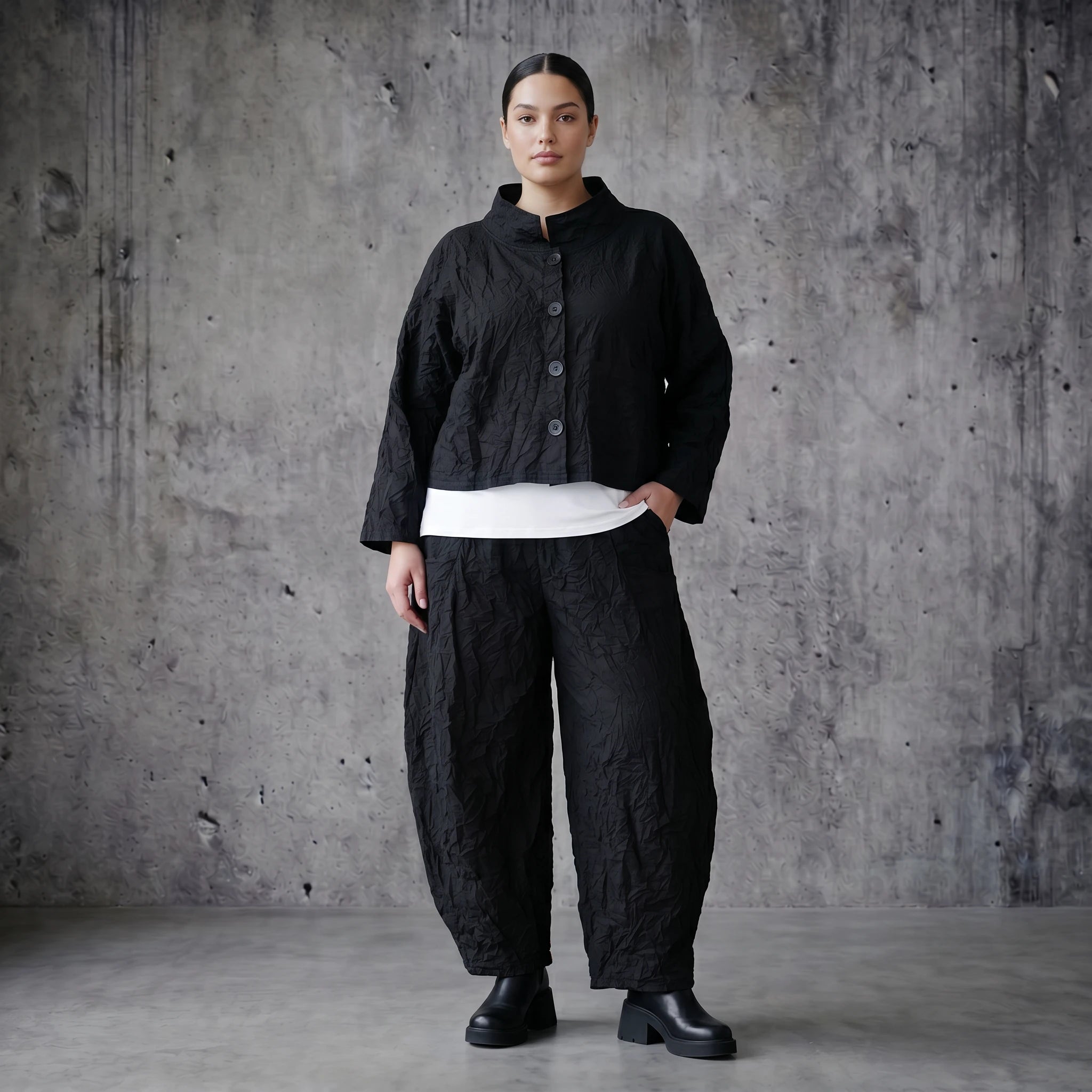 Ballonhose schwarz crash Popeline luftig Oversize Sommerlook AKH Premium Modeare weite Damenhose avantgarde bequem modern