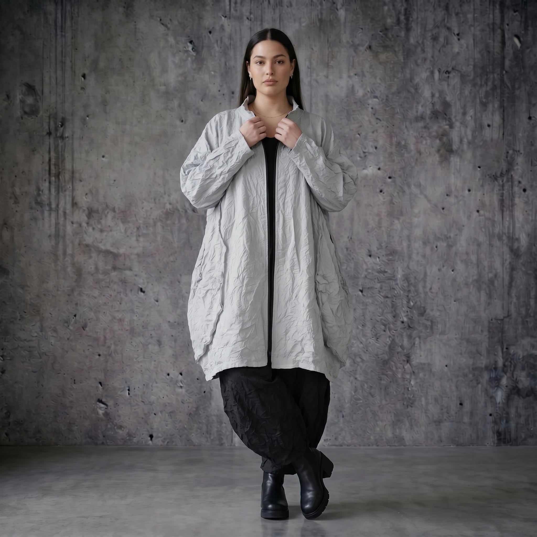 Oversize Crash Mantel Damen Ballonform leicht Sommer grau AKH Premium Modeare Avantgarde Jacke luftig Popeline Look modern