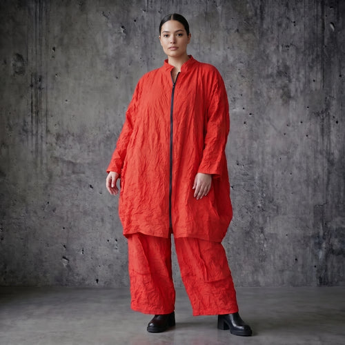 Oversize Crash Mantel Damen Ballonform rot Sommer leicht AKH Premium Modeare Avantgarde Jacke luftig Popeline modern Look