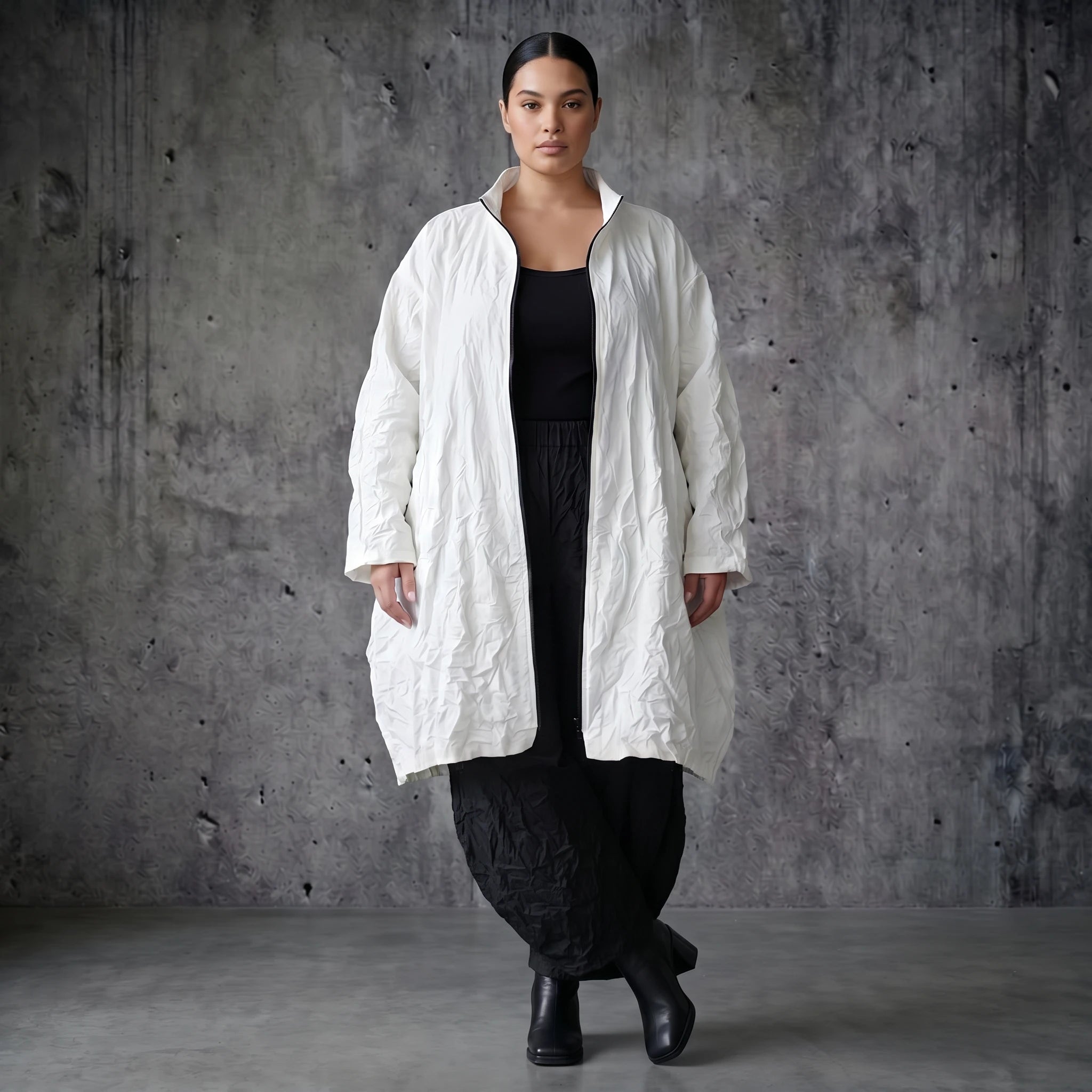 Oversize Crash Mantel Damen Ballonform weiß Sommer leicht AKH Premium Modeare Avantgarde Jacke luftig Popeline modern Look