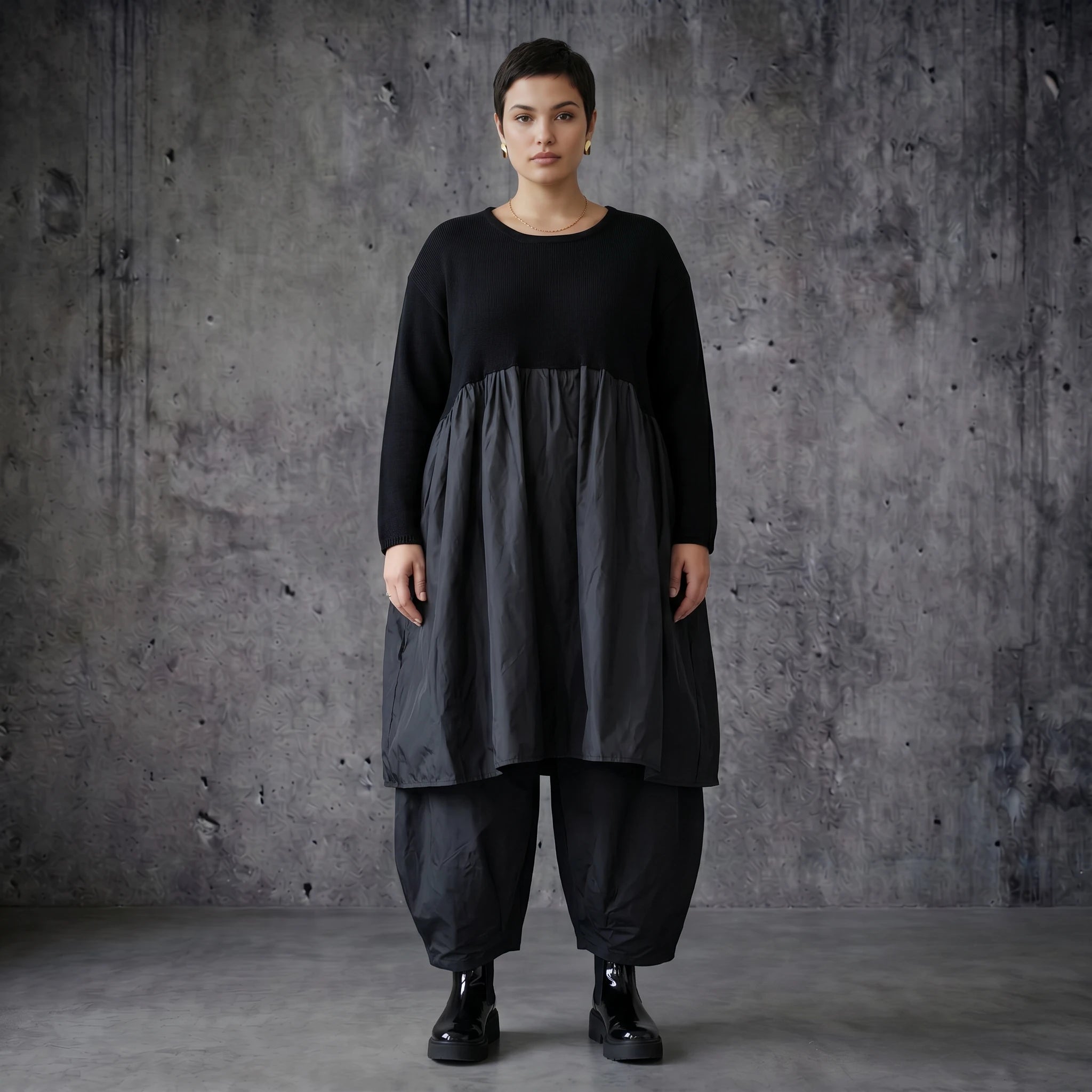 Oversize Ballon Kleid aus Strick mit Memory Einsatz Lagenlook Übergang AKH Premium bei Modeare Online Shop