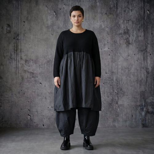 Oversize Ballon Kleid aus Strick mit Memory Einsatz Lagenlook Übergang AKH Premium bei Modeare Online Shop