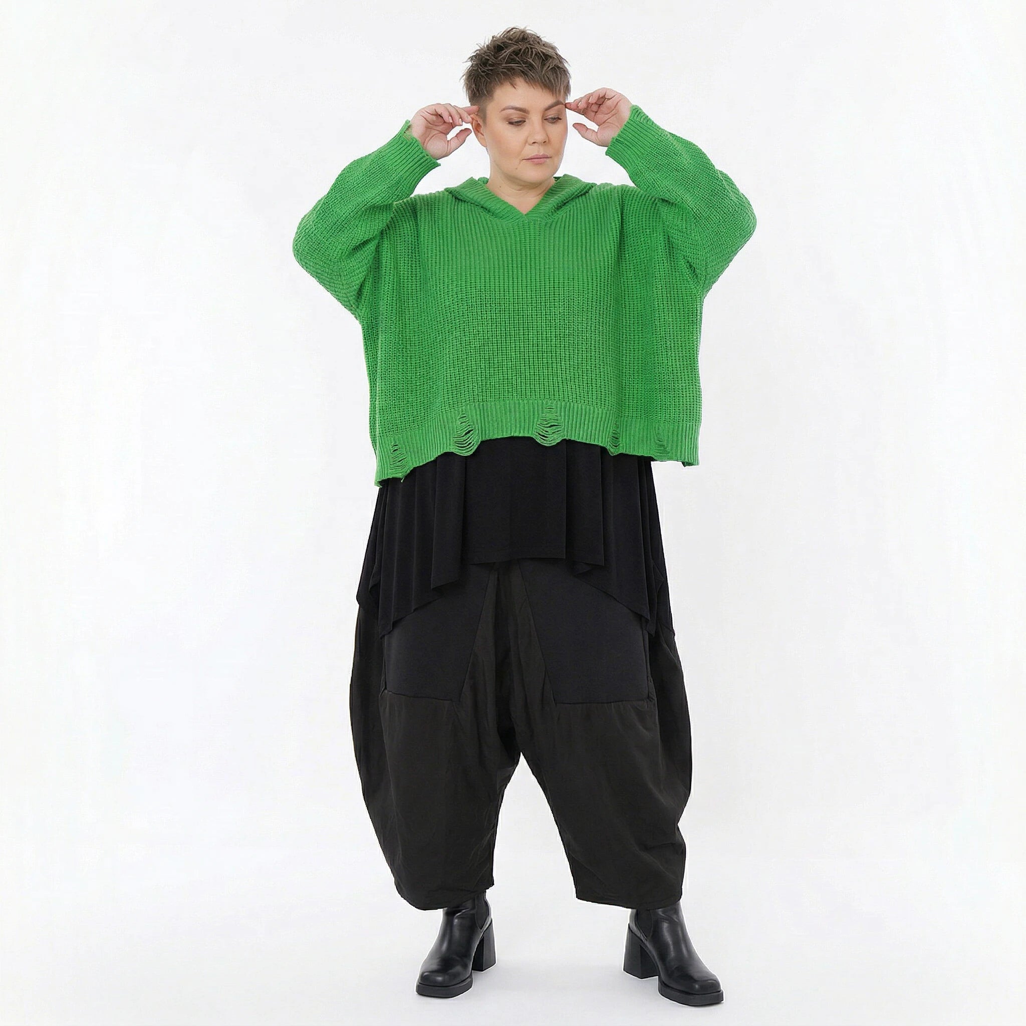 Kastiges Strick Kapuzenshirt in Grün mit Destroyed Details im Oversize Look