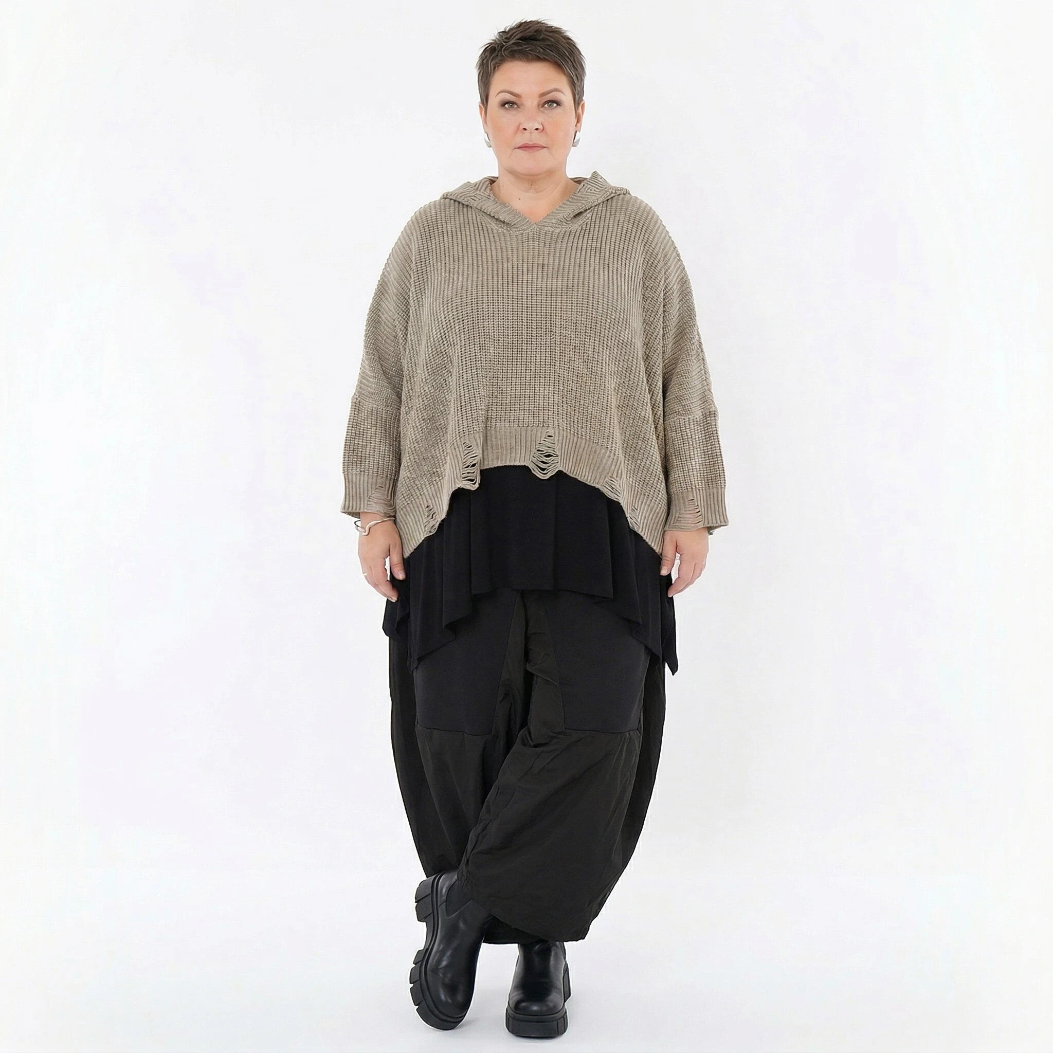 Oversize Strickshirt mit Kapuze im Lagenlook aus Baumwolle Acryl von AKH Premium bei Modeare für Damen in großen Größen