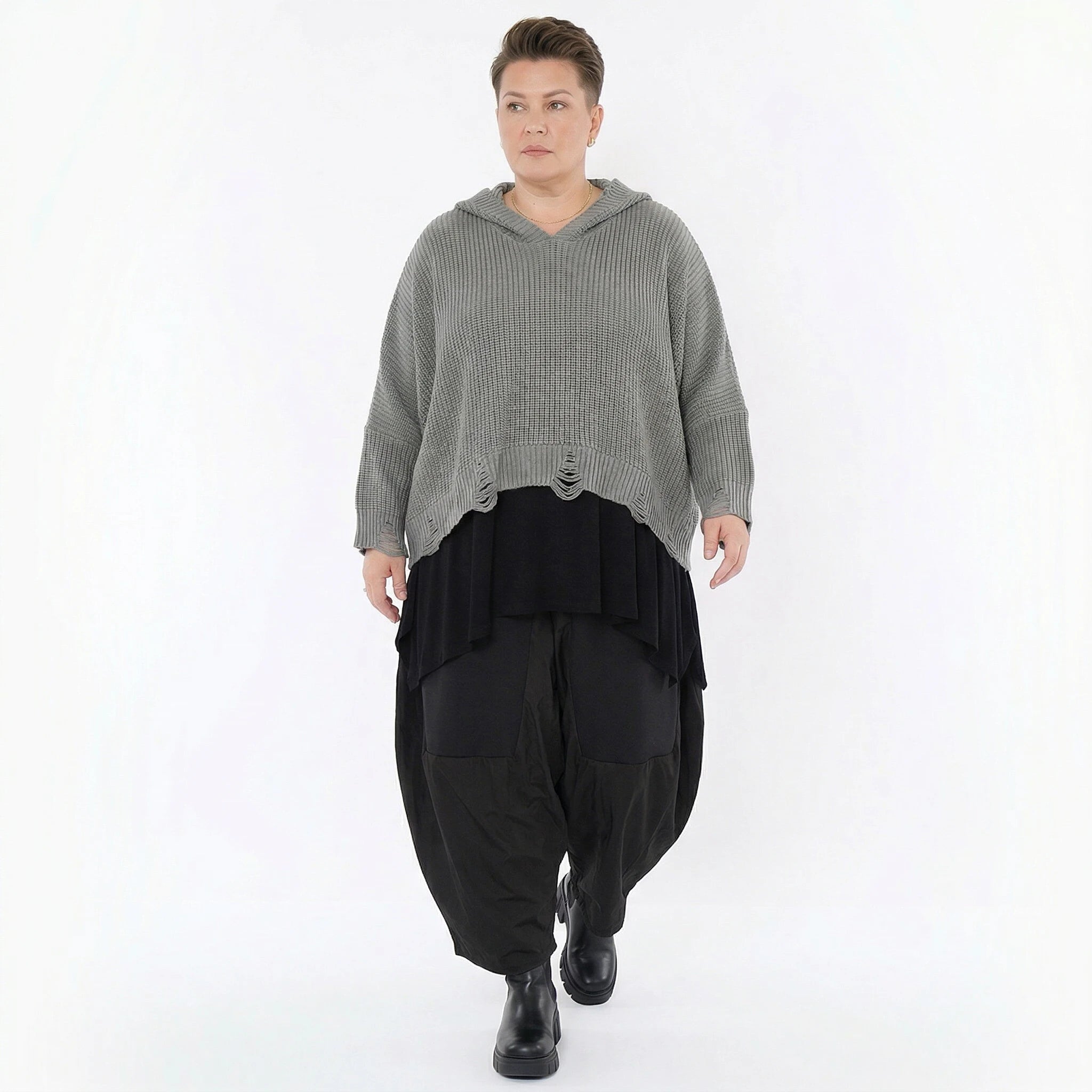 Oversize Strickshirt mit Kapuze im Destroyed Look aus Baumwolle AKH Premium Modeare Lagenlook Damenpullover grau Übergang