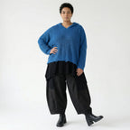 Kastiges Strick Kapuzenshirt Oversize aus Baumwolle Acryl von AKH Premium bei Modeare Lagenlook Damenpullover in Blau