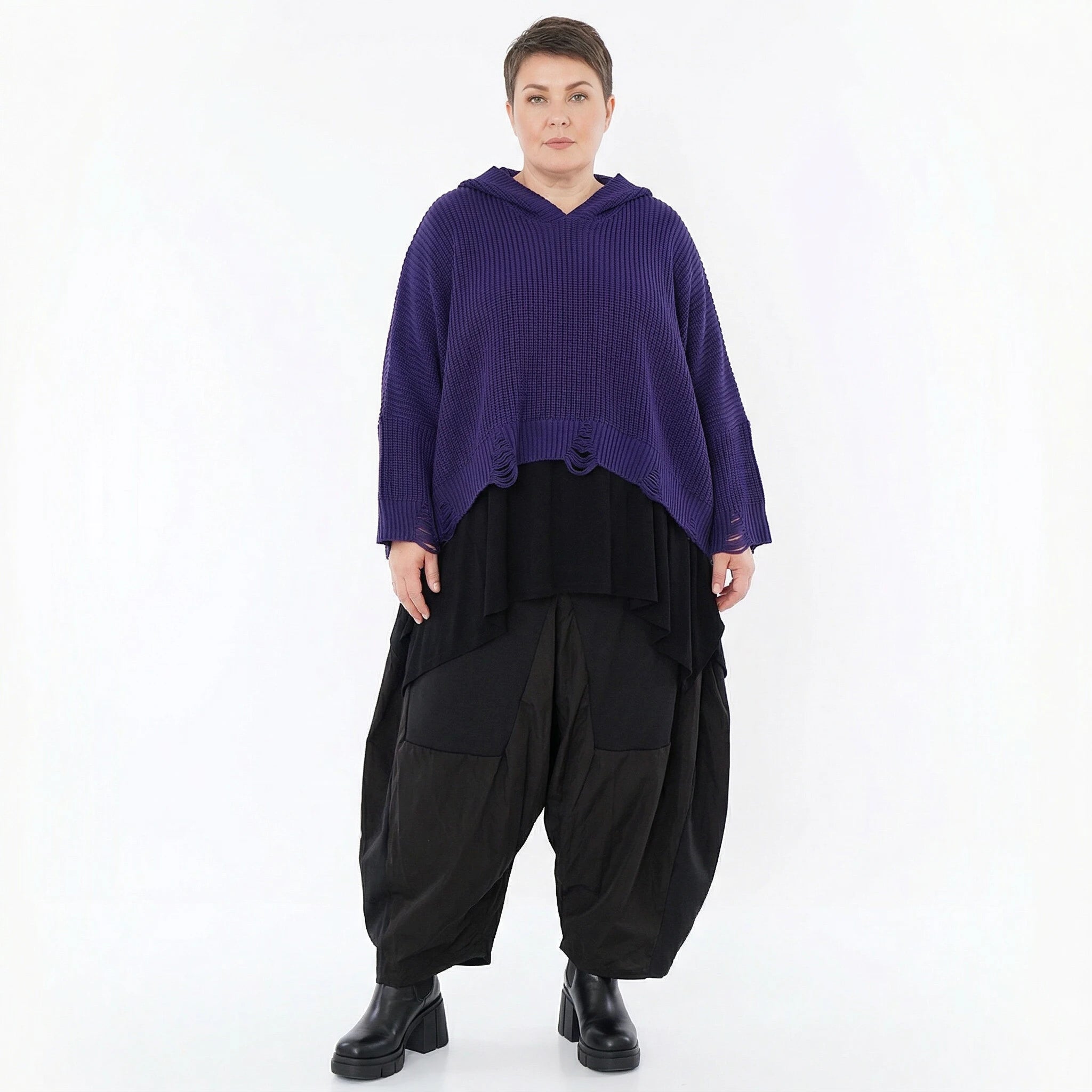 Oversize Strick Kapuzenshirt aus Baumwolle Acryl von AKH Premium bei Modeare - Avantgarde Lagenlook Pullover Damen