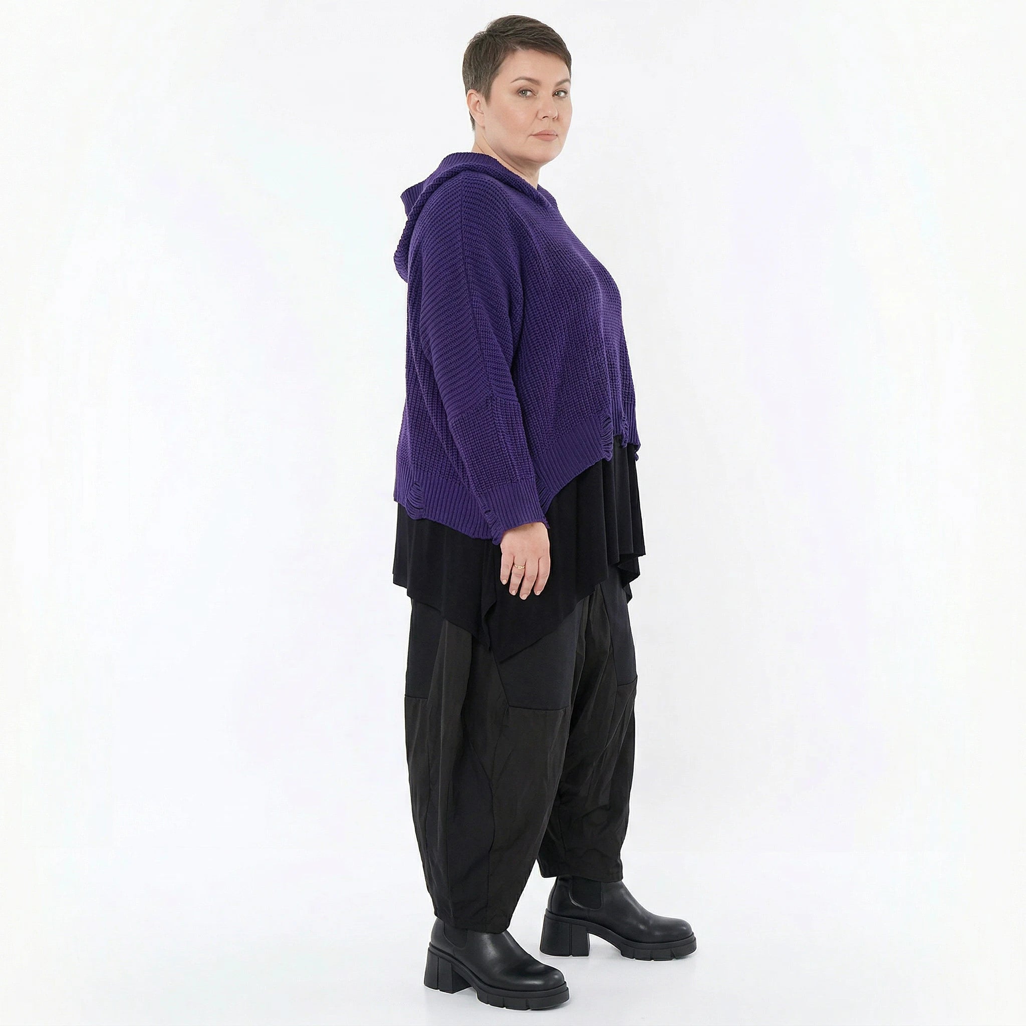 Oversize Strick Kapuzenshirt aus Baumwolle Acryl von AKH Premium bei Modeare - Avantgarde Lagenlook Pullover Damen
