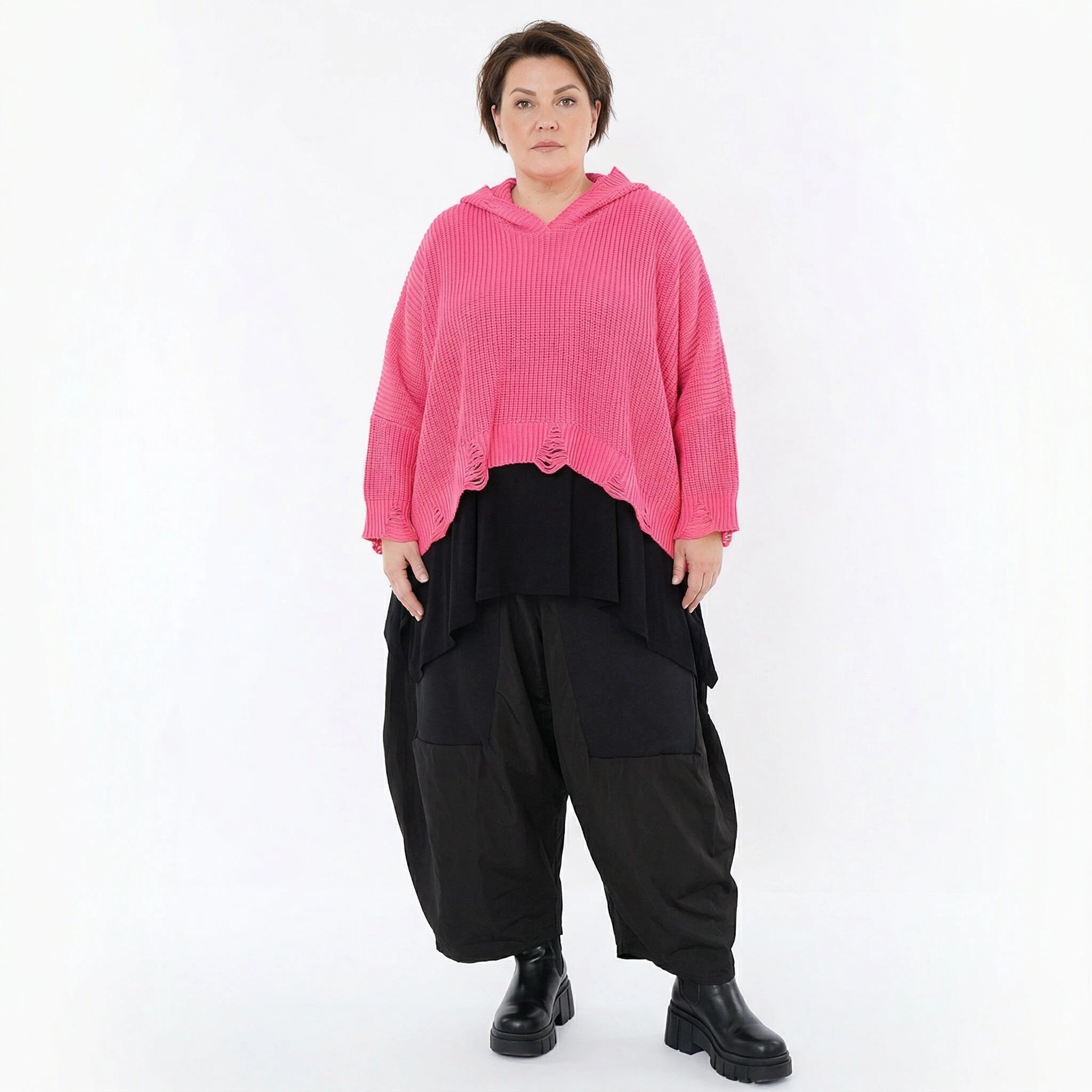 Oversize Strick Kapuzenshirt in Rosa aus Baumwolle Acryl von AKH Premium Modeare Damen Pullover Lagenlook kastig geschnitten