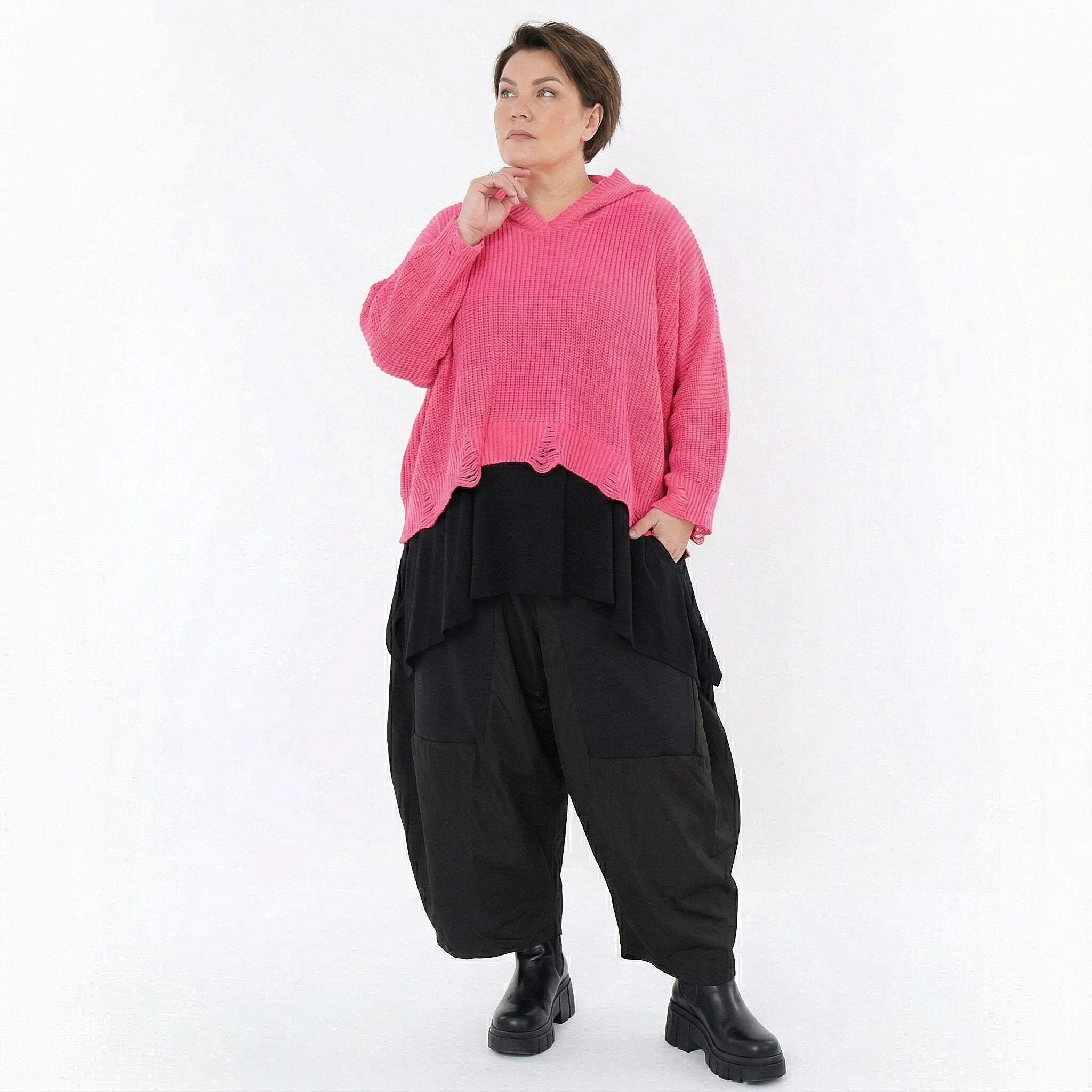 Oversize Strick Kapuzenshirt in Rosa aus Baumwolle Acryl von AKH Premium Modeare Damen Pullover Lagenlook kastig geschnitten
