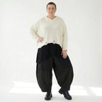 Oversize Strick Kapuzenshirt in Naturweiß aus Baumwolle Acryl von AKH Premium bei Modeare - Lagenlook Shirt weit