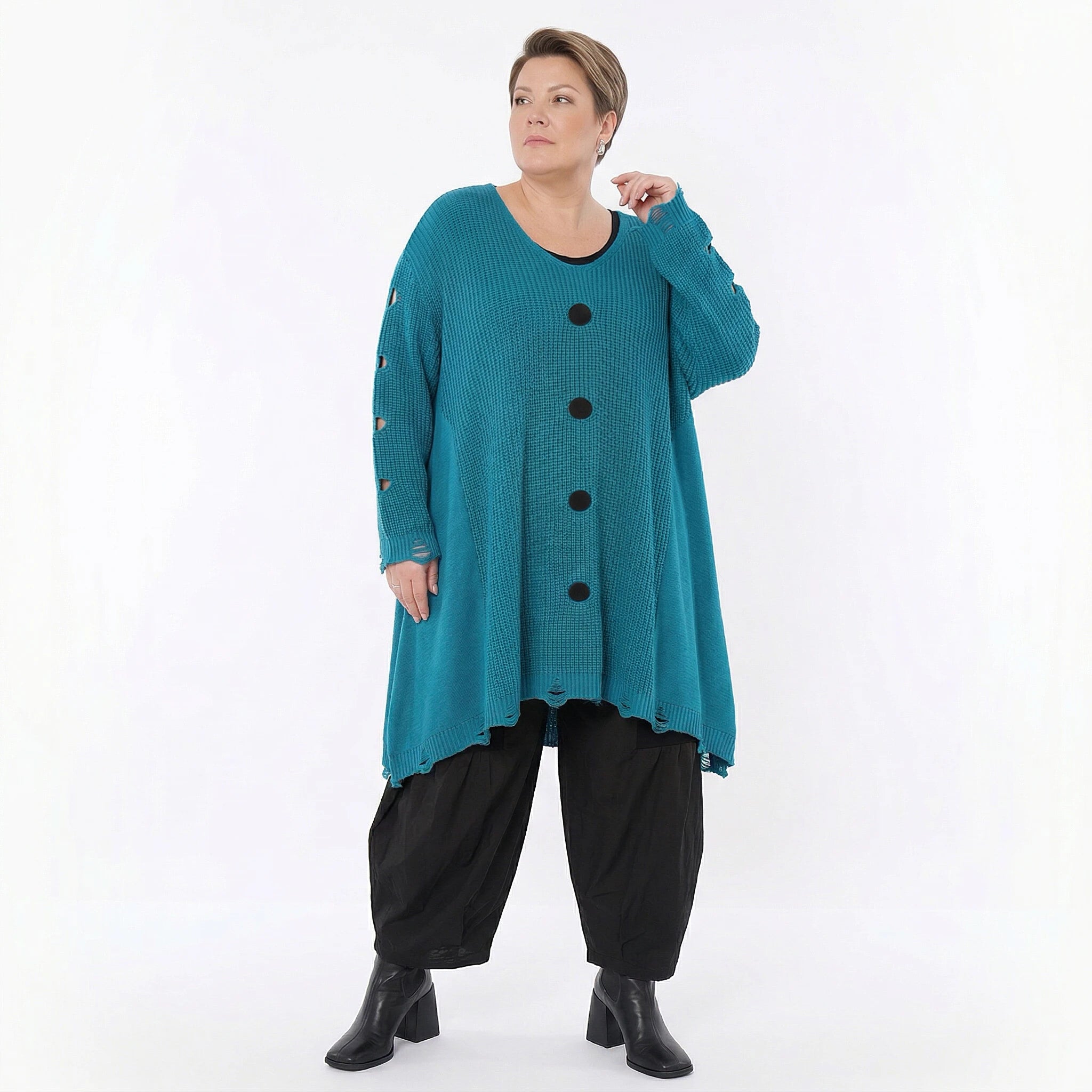Oversize Strick Shirt A-Form mit Cut-Out Löchern Destroyed Look AKH Premium bei Modeare Damenmode große Größen