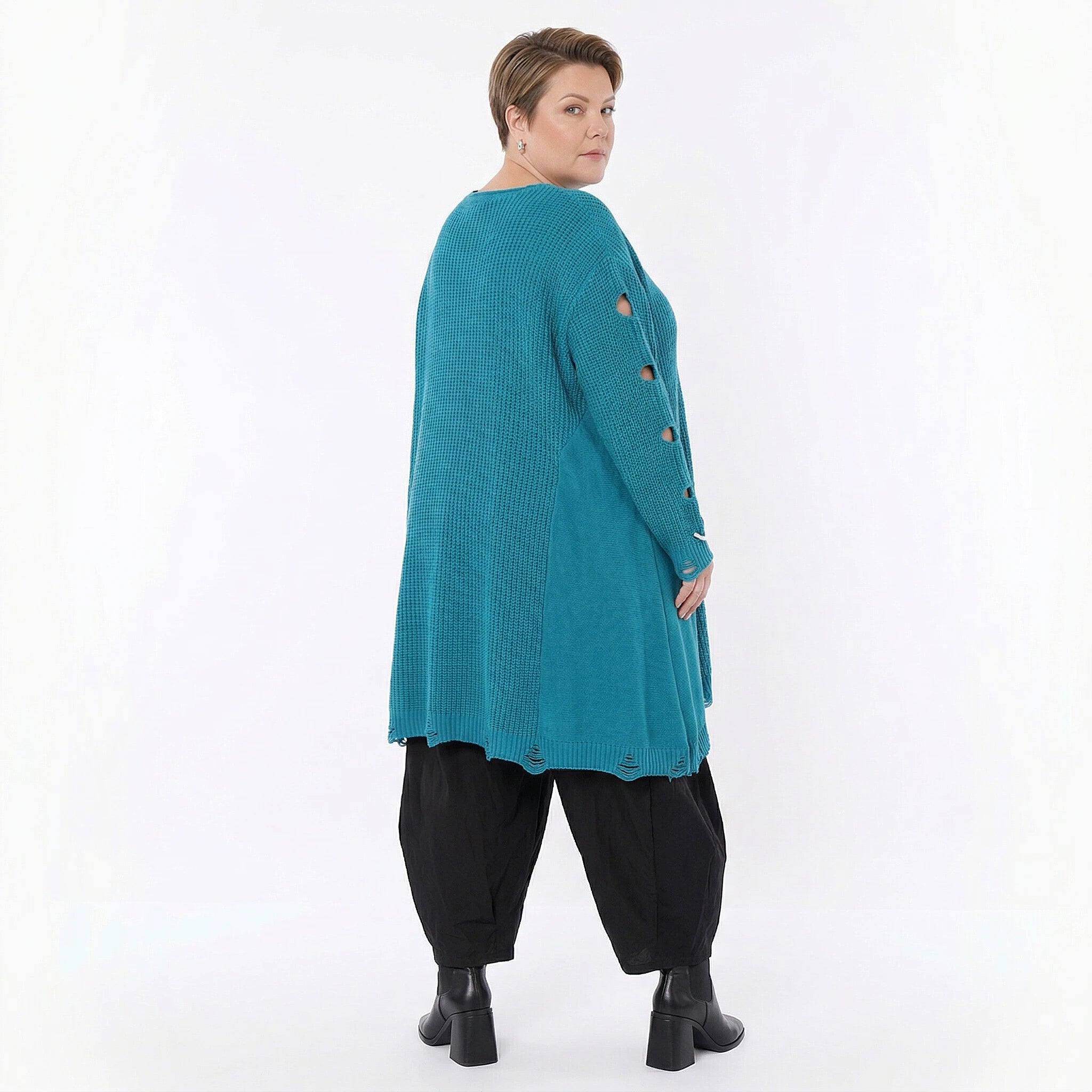 Oversize Strick Shirt A-Form mit Cut-Out Löchern Destroyed Look AKH Premium bei Modeare Damenmode große Größen