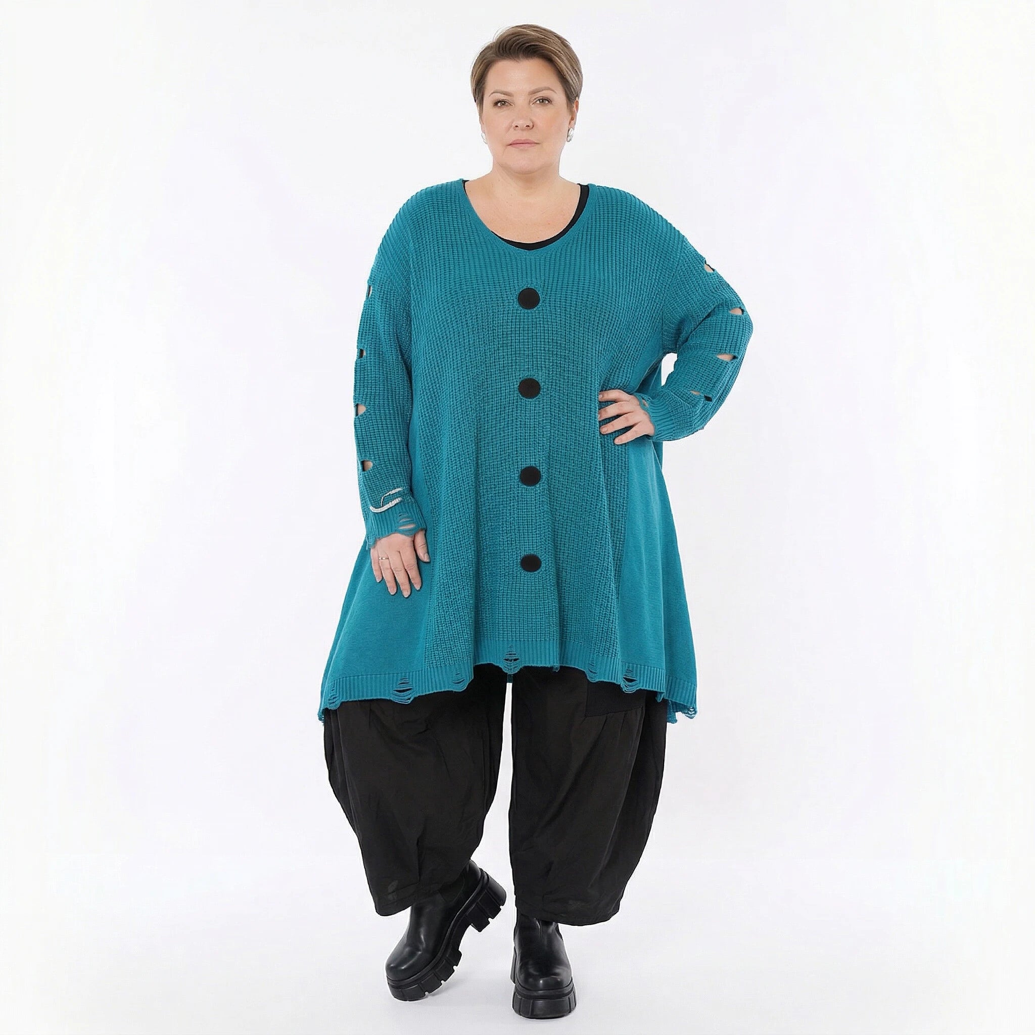 Oversize Strick Shirt A-Form mit Cut-Out Löchern Destroyed Look AKH Premium bei Modeare Damenmode große Größen