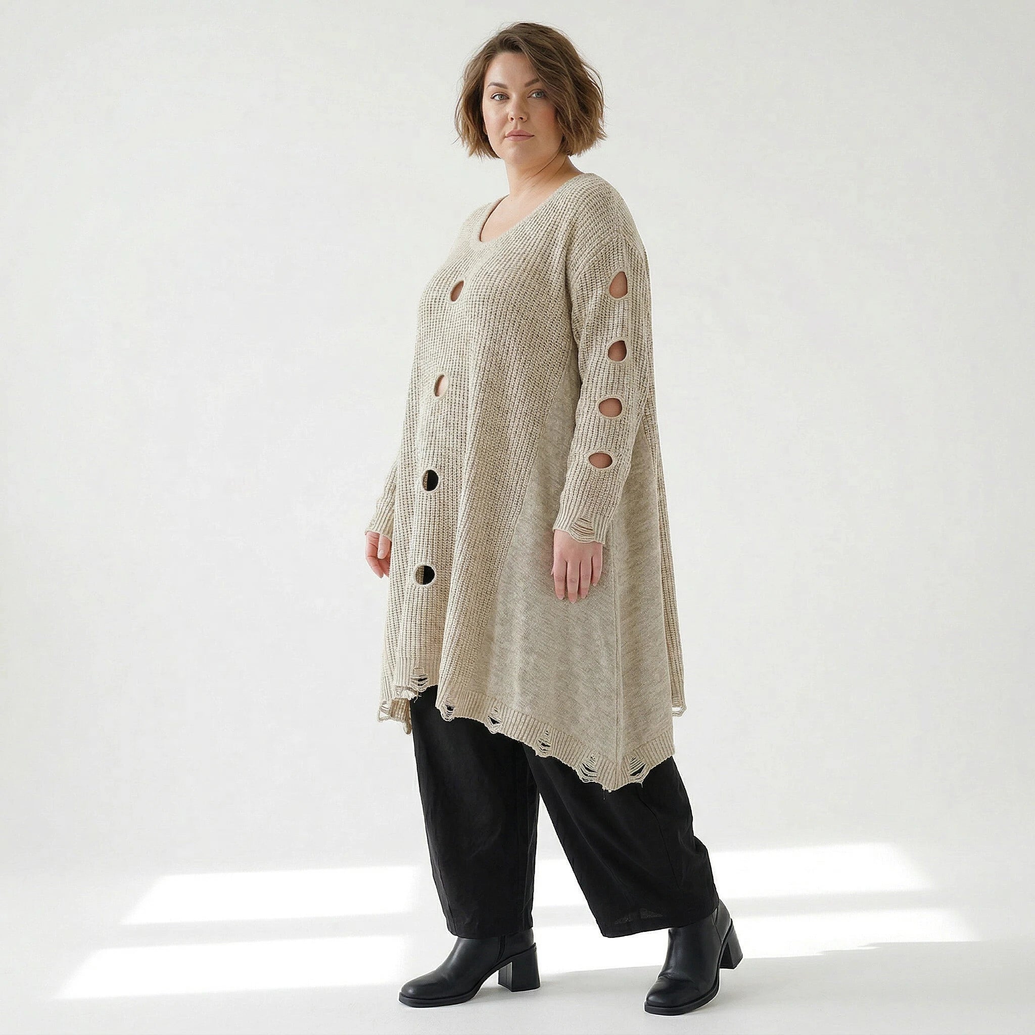 Oversize Strick Shirt A-Form mit Cut-Out Löchern Destroyed Look AKH Premium bei Modeare Damenmode große Größen