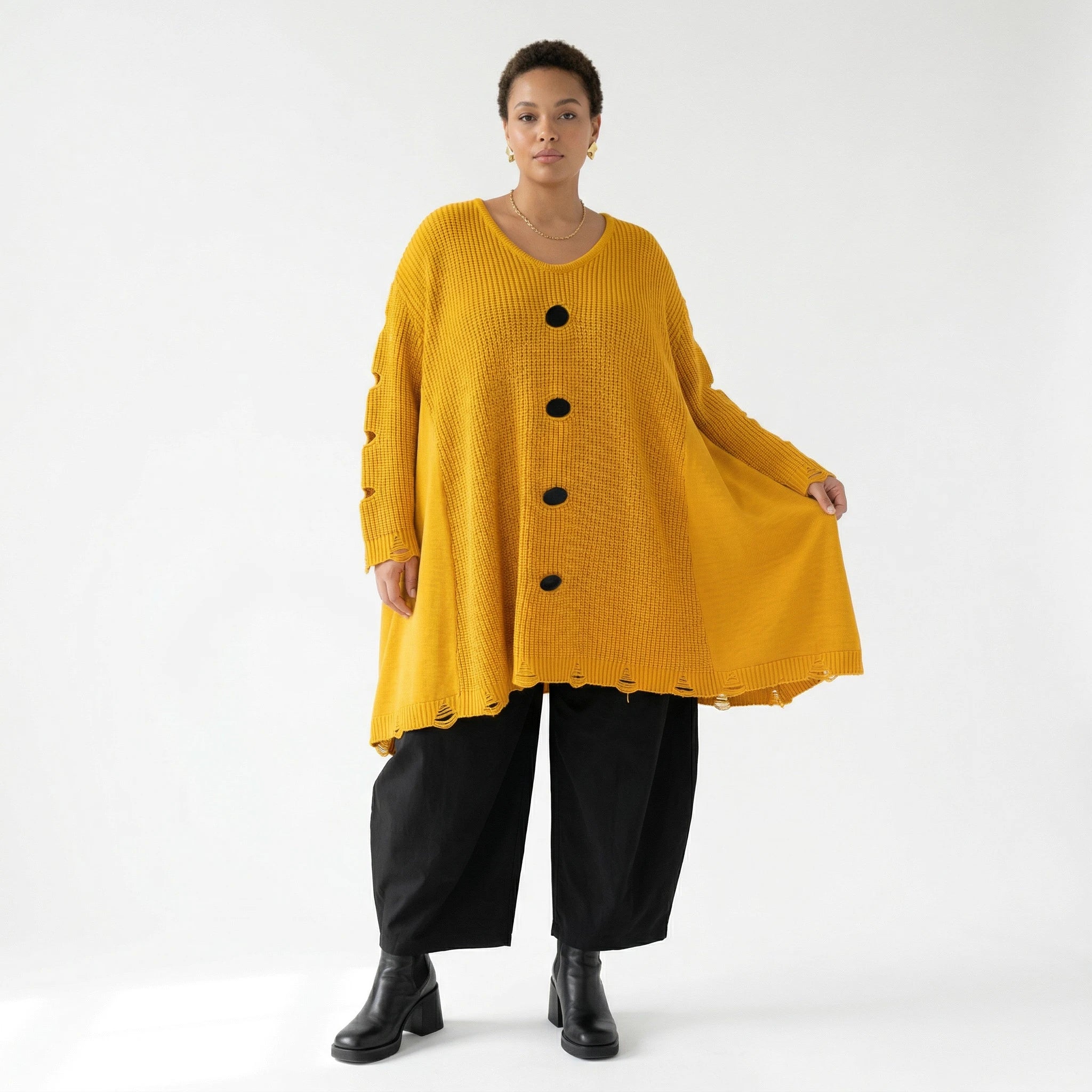 Oversize Strick Shirt A-Form mit Cut-Out Löchern Destroyed Look AKH Premium bei Modeare Damenmode große Größen