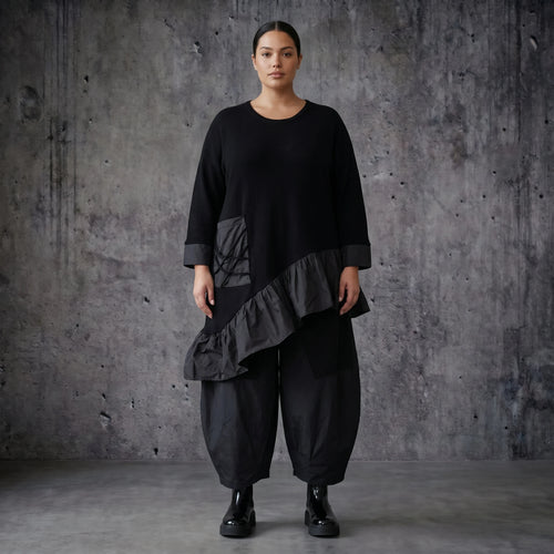 AKH Premium Oversize Shirt asymmetrisch aus Baumwolle Mix mit Memory Einsatz - Avantgarde Damenmode bei Modeare