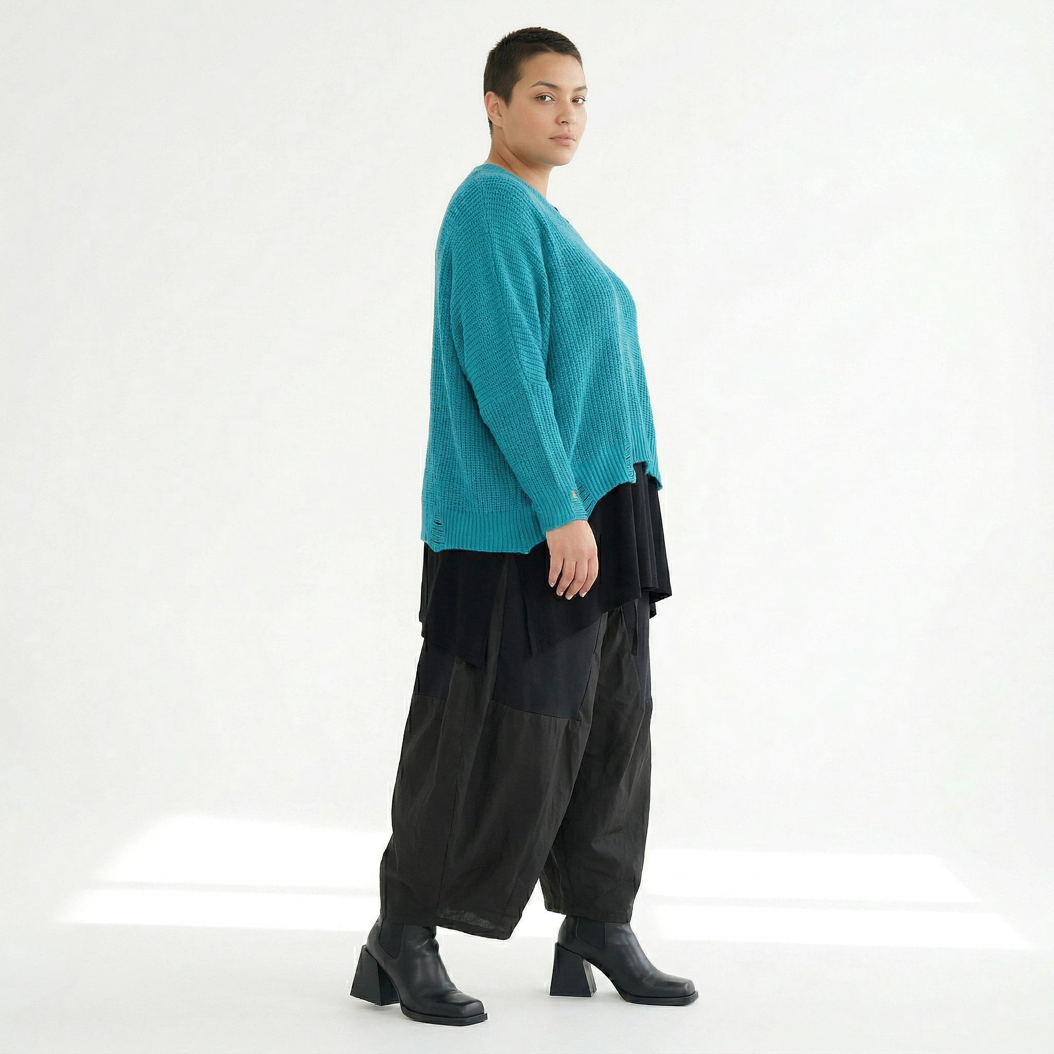 AKH Premium Strick Überwurf in Petrol mit V Ausschnitt Oversize Lagenlook Mode von Modeare für Damen in großen Größen