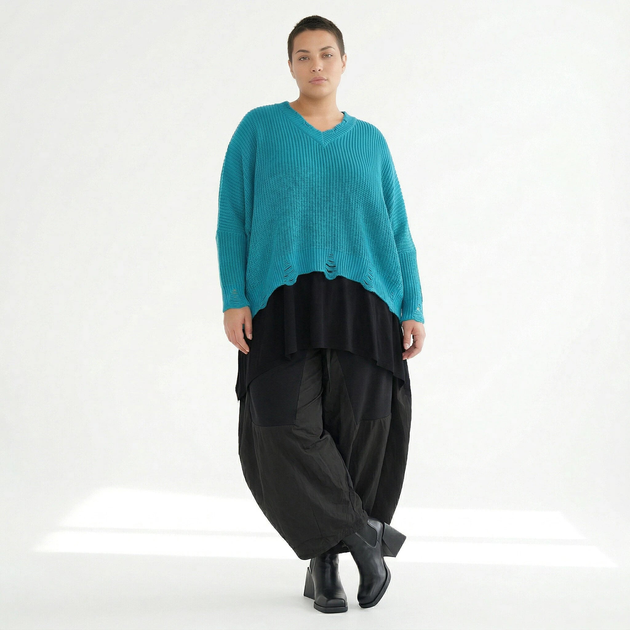 AKH Premium Strick Überwurf in Petrol mit V Ausschnitt Oversize Lagenlook Mode von Modeare für Damen in großen Größen