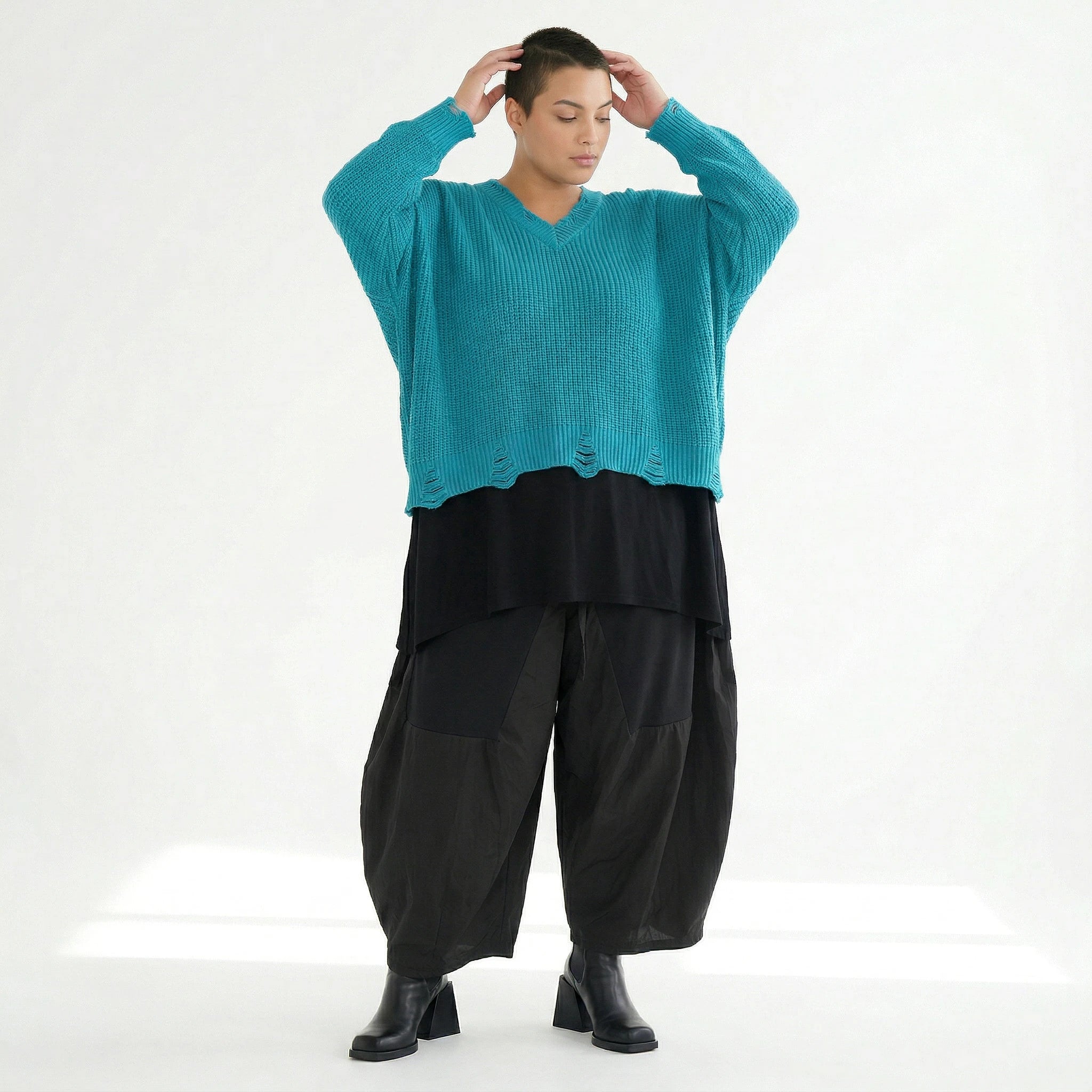 AKH Premium Strick Überwurf in Petrol mit V Ausschnitt Oversize Lagenlook Mode von Modeare für Damen in großen Größen