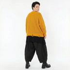 Oversize Strick Überwurf mit V-Ausschnitt in Senfgelb aus Baumwolle Acryl AKH Premium bei Modeare Lagenlook Damenmode