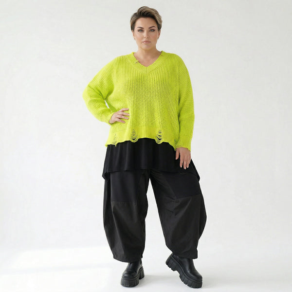 Kastiger Strick Überwurf Oversize mit Destroyed Optik aus Baumwolle Acryl AKH Premium bei Modeare für Lagenlook Damenmode