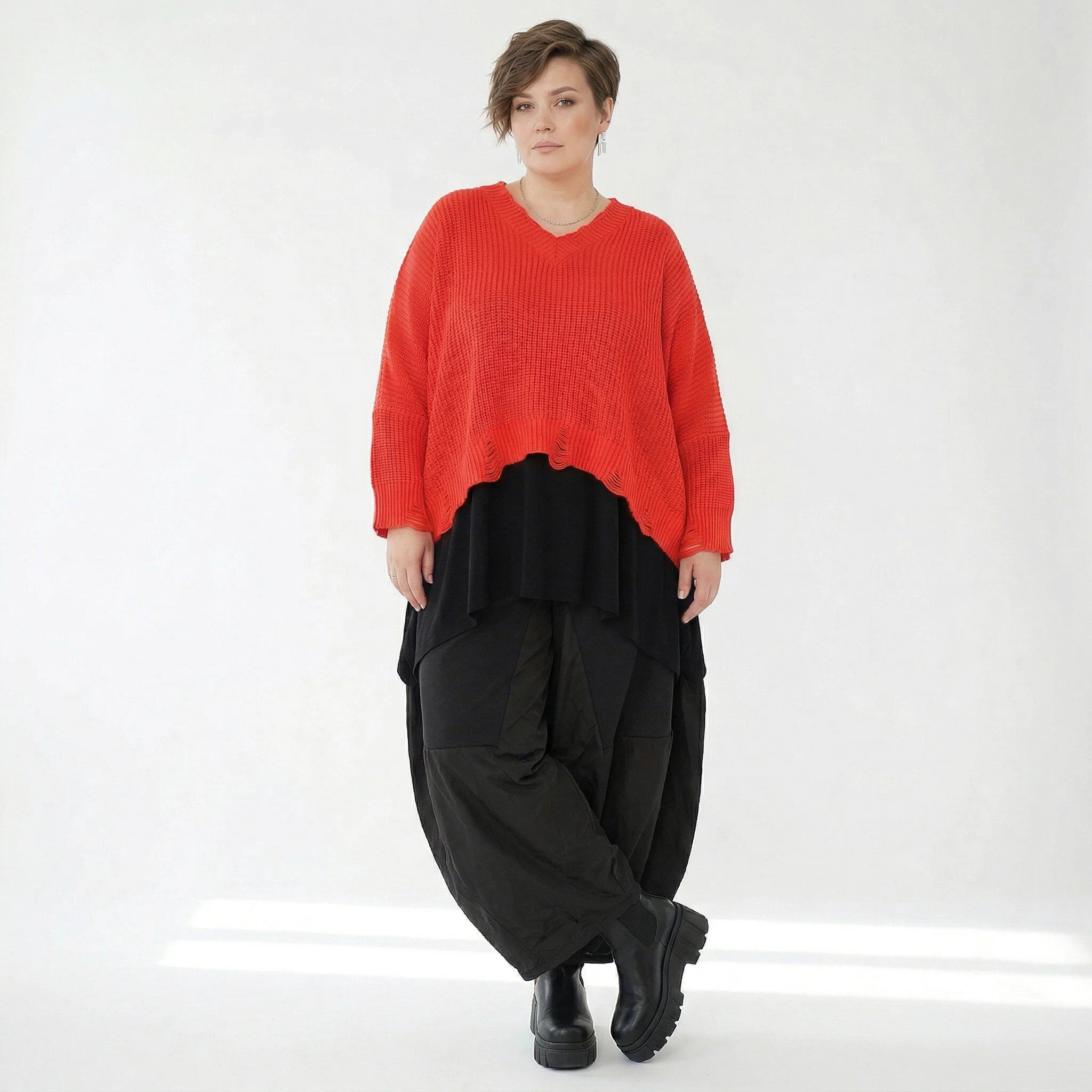 Oversize Strick Überwurf Orange V-Ausschnitt Destroyed Look AKH Premium bei Modeare kaufen für Damen im Lagenlook
