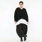 Oversize Strick Überwurf aus Baumwolle Acryl mit V-Ausschnitt von AKH Premium bei Modeare - Lagenlook Damenpullover Schwarz