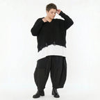 Oversize Strick Überwurf aus Baumwolle Acryl mit V-Ausschnitt von AKH Premium bei Modeare - Lagenlook Damenpullover Schwarz