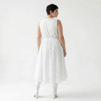 Weisses Baumwollkleid in A Form mit Wickelausschnitt und Vokuhila aus Popeline AKH Premium bei Modeare Oversize Lagenlook Maxikleid pur
