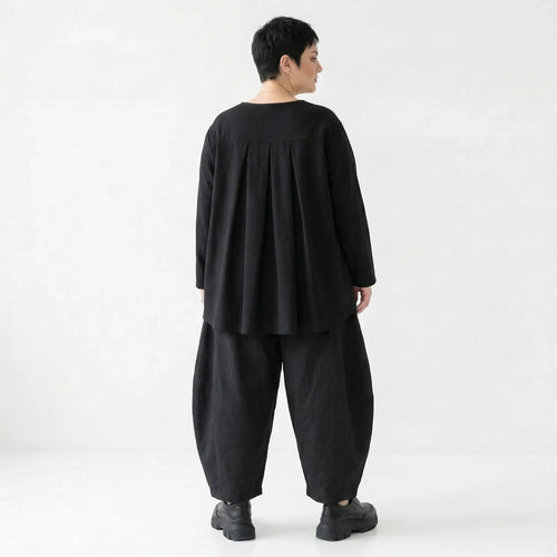 Milano Jersey Oversize Shirt mit Glocke in Schwarz von AKH Premium bei Modeare Lagenlook Damen Shirt elegant weich stretch