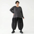 Oversize Feinstrick Shirt Damen anthrazit mit Taschen und Fransen Detail AKH Premium Modeare Lagenlook weich stretch Übergang