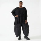 Oversize Strick Überwurf aus Baumwolle mit Destroyed Optik von AKH Premium bei Modeare Lagenlook Damen Pullover Schwarz