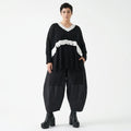 Oversize Strick Überwurf schwarz Avantgarde Lagenlook Baumwolle AKH Premium Modeare modern und vielseitig für Damenmode Trends