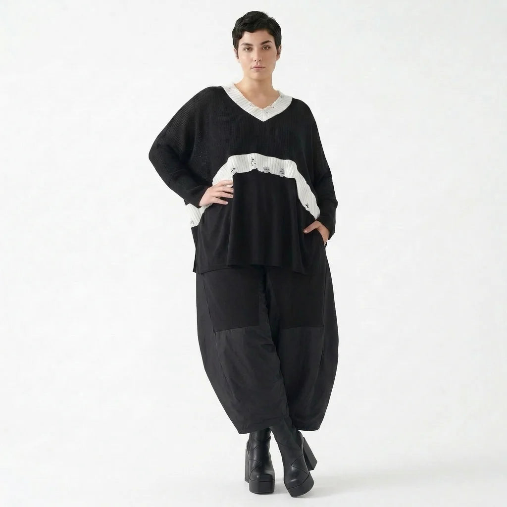 Oversize Strick Überwurf schwarz Avantgarde Lagenlook Baumwolle AKH Premium Modeare modern und vielseitig für Damenmode Trends