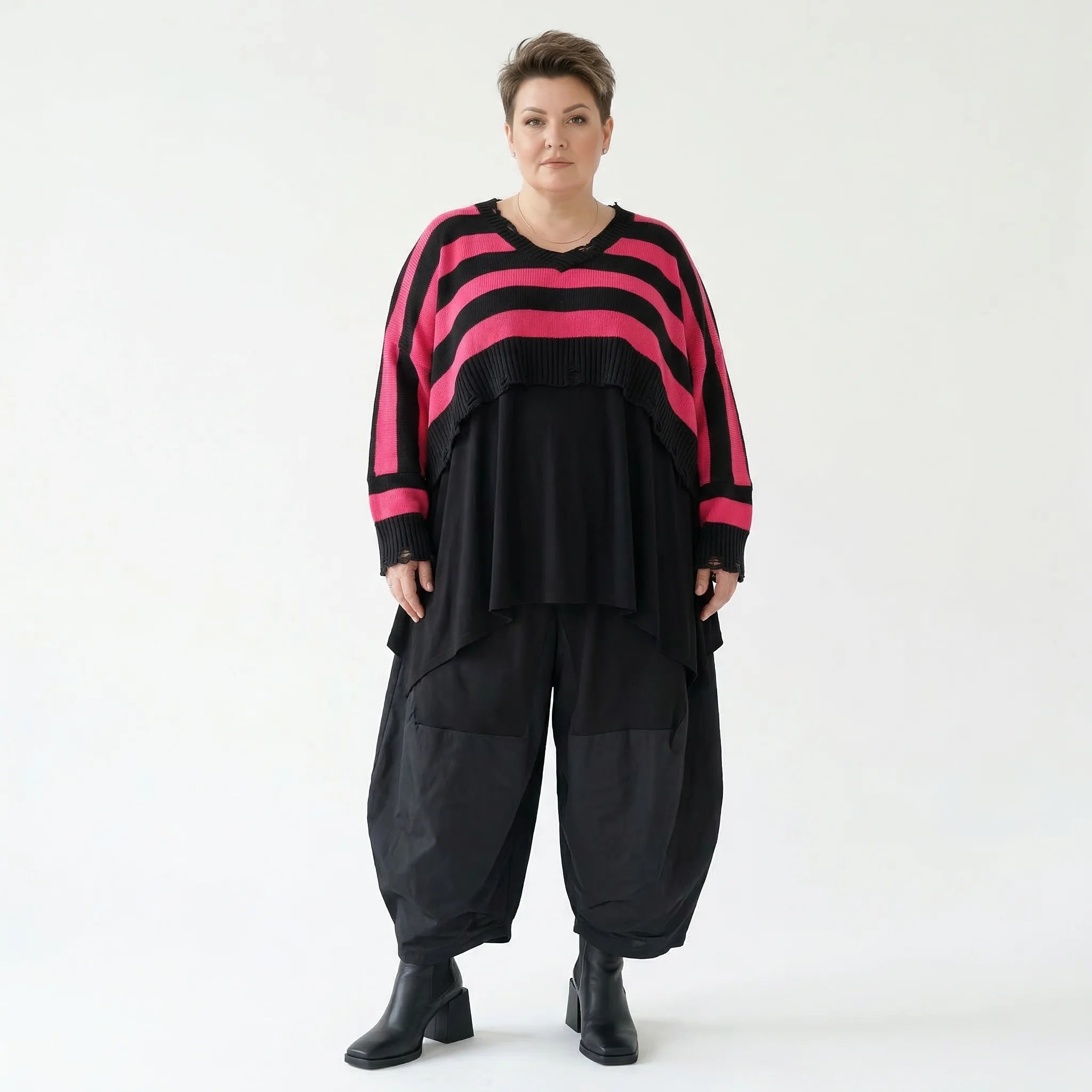 Strick Überwurf Damen Oversize Streifen Look weich Baumwolle kastig AKH Premium Modeare Layering Avantgarde bequem Statement Piece