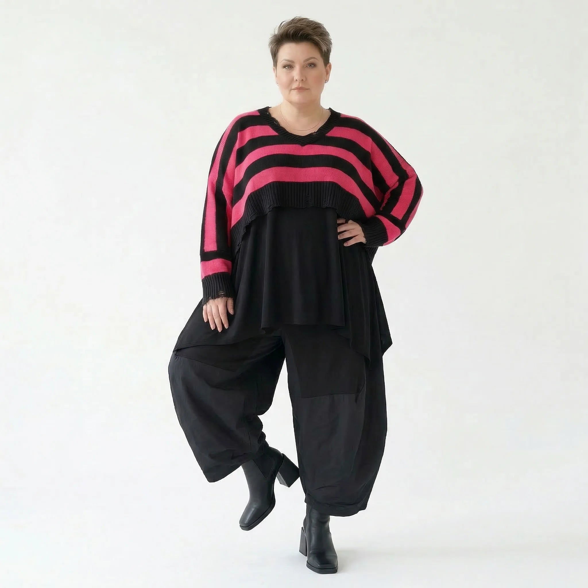Strick Überwurf Damen Oversize Streifen Look weich Baumwolle kastig AKH Premium Modeare Layering Avantgarde bequem Statement Piece
