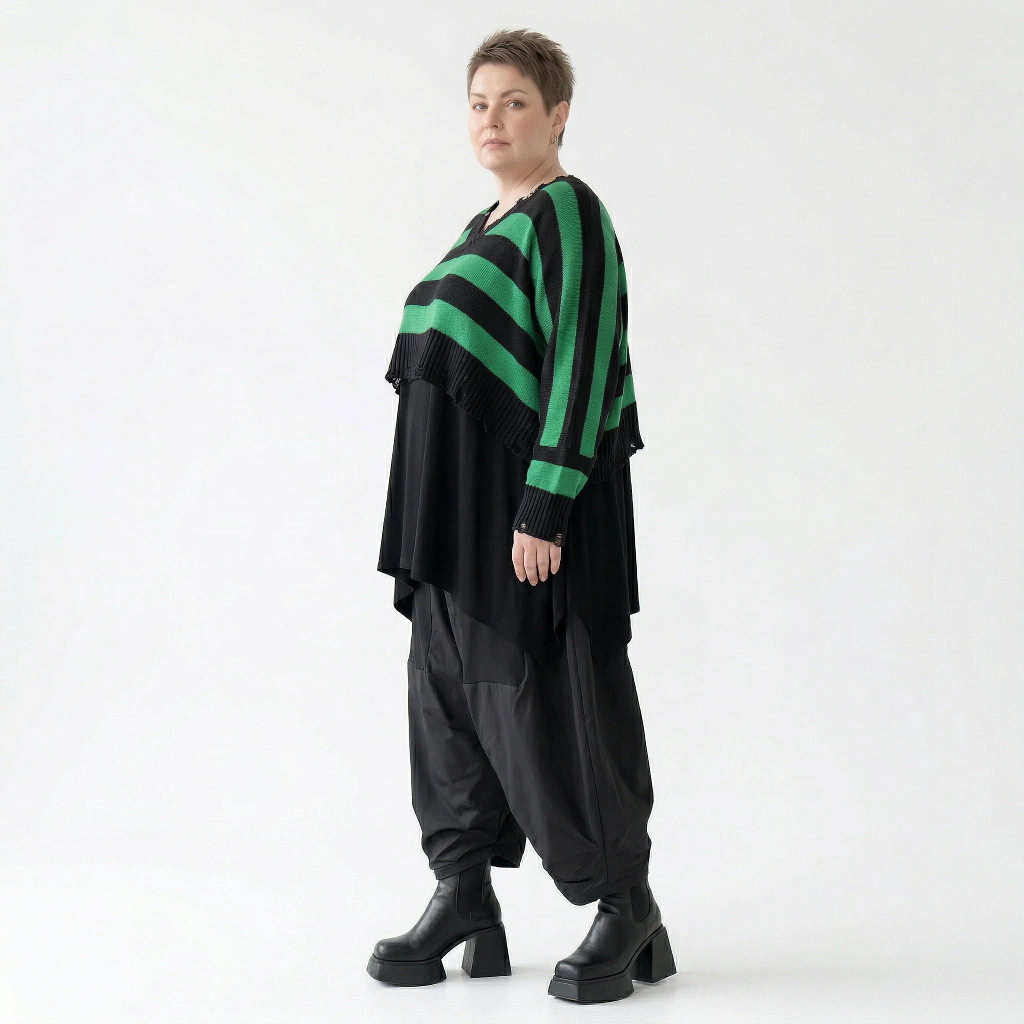 Strick Überwurf Damen Oversize Streifen Look weich Baumwolle kastig AKH Premium Modeare Layering Avantgarde bequem Statement Style