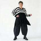 Strick Überwurf Damen Oversize Streifen Look weich Baumwolle kastig AKH Premium Modeare Layering Avantgarde bequem Statement Style