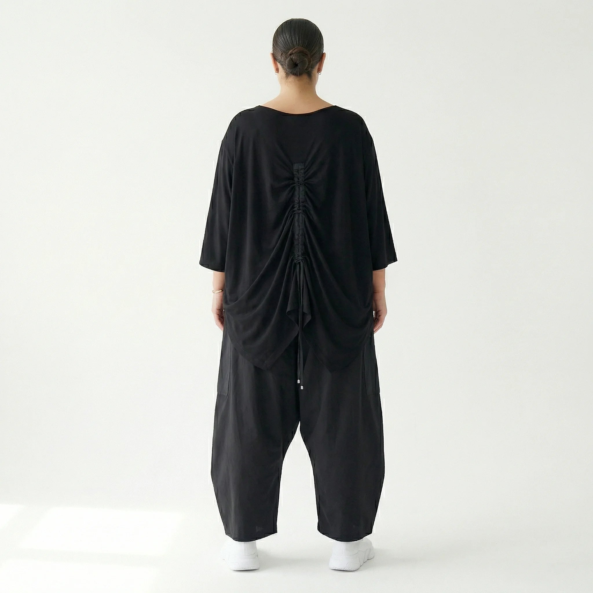 Maxlive Damen Oversize Bluse Schwarz mit Gesichtsmotiv, Ziertasche, Viskose-Elasthan, EU 38 bis 62