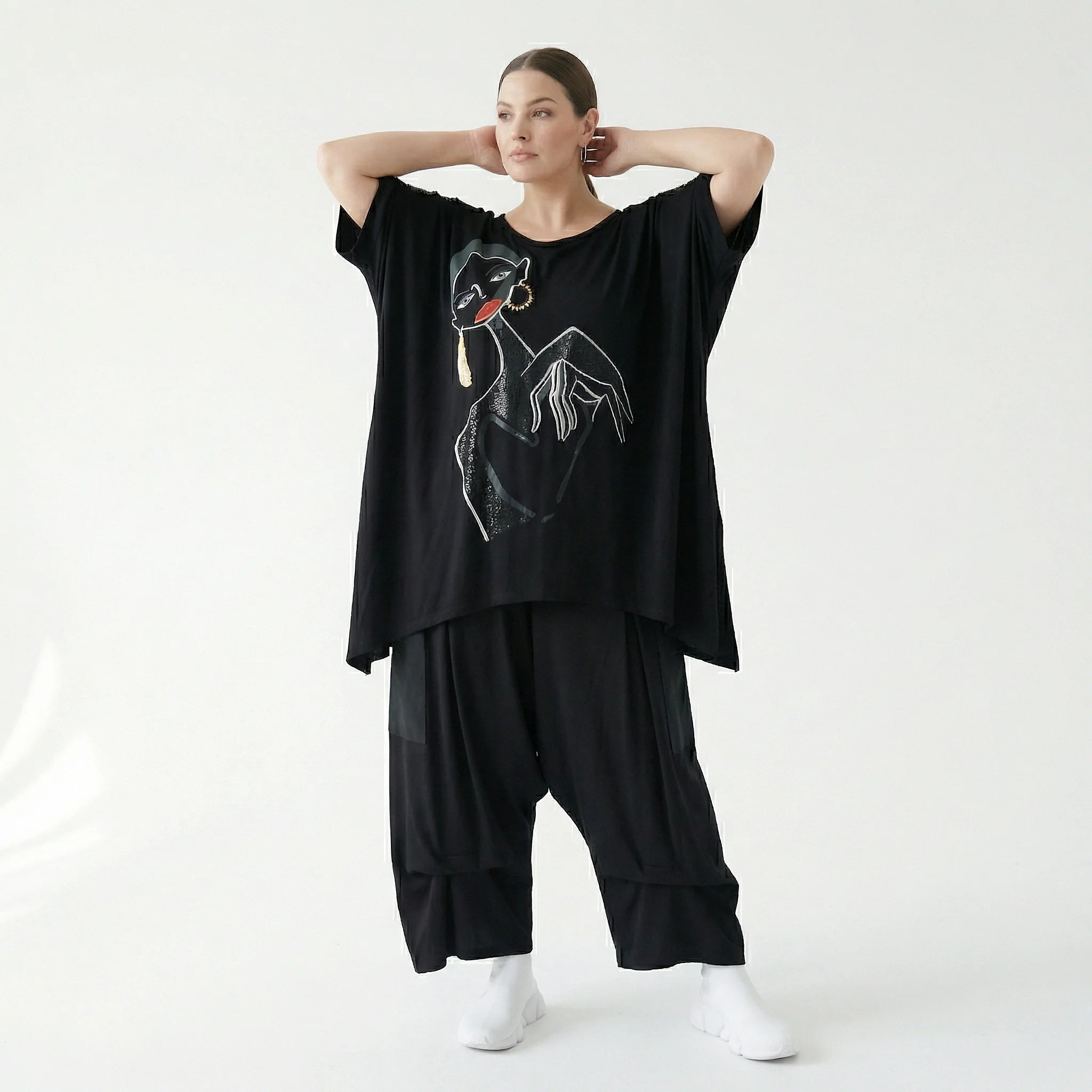 Weite Layer-Hose in Schwarz mit tiefem Schritt & Seitentaschen von Maxlive – Avantgarde