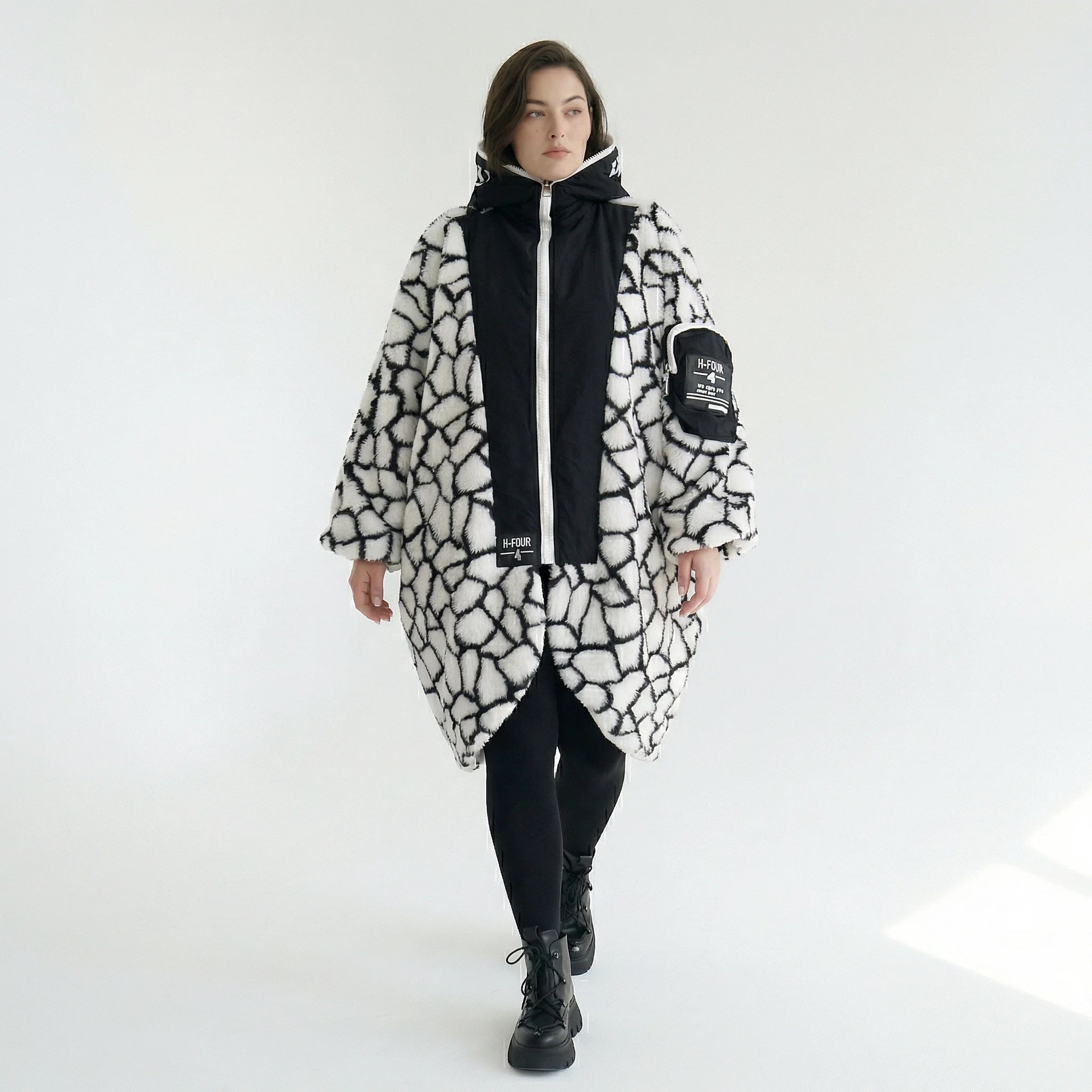 Oversize Ballonjacke Plüsch Übergang Softshell Damen H4 Fashion bei Modeare Avantgarde Lagenlook