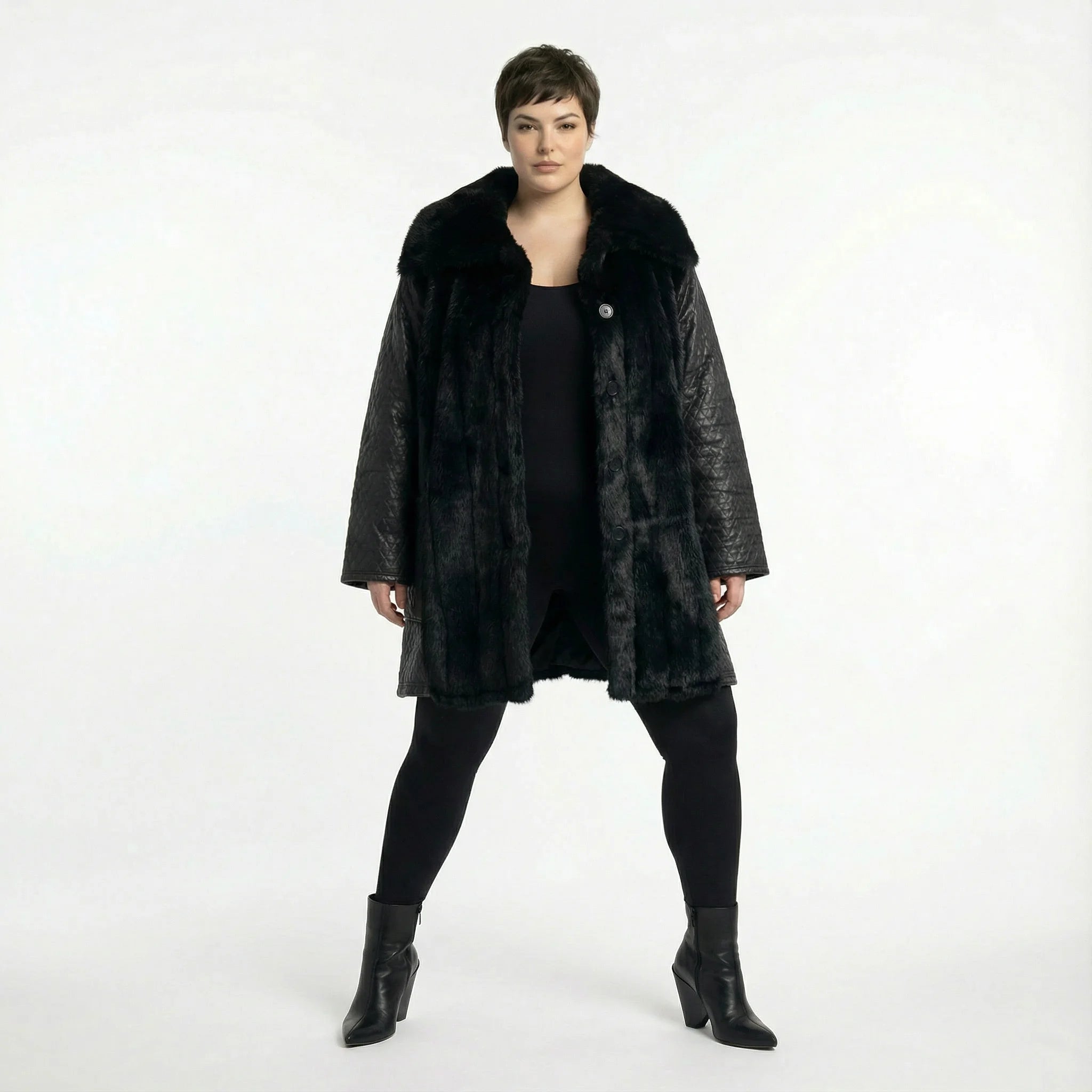 Plüsch Winterjacke A-Form Oversize Lederimitat Damen AKH Premium warme Jacke Frankreich Modeare kuratiert für Plus Size Avantgarde Looks Pro