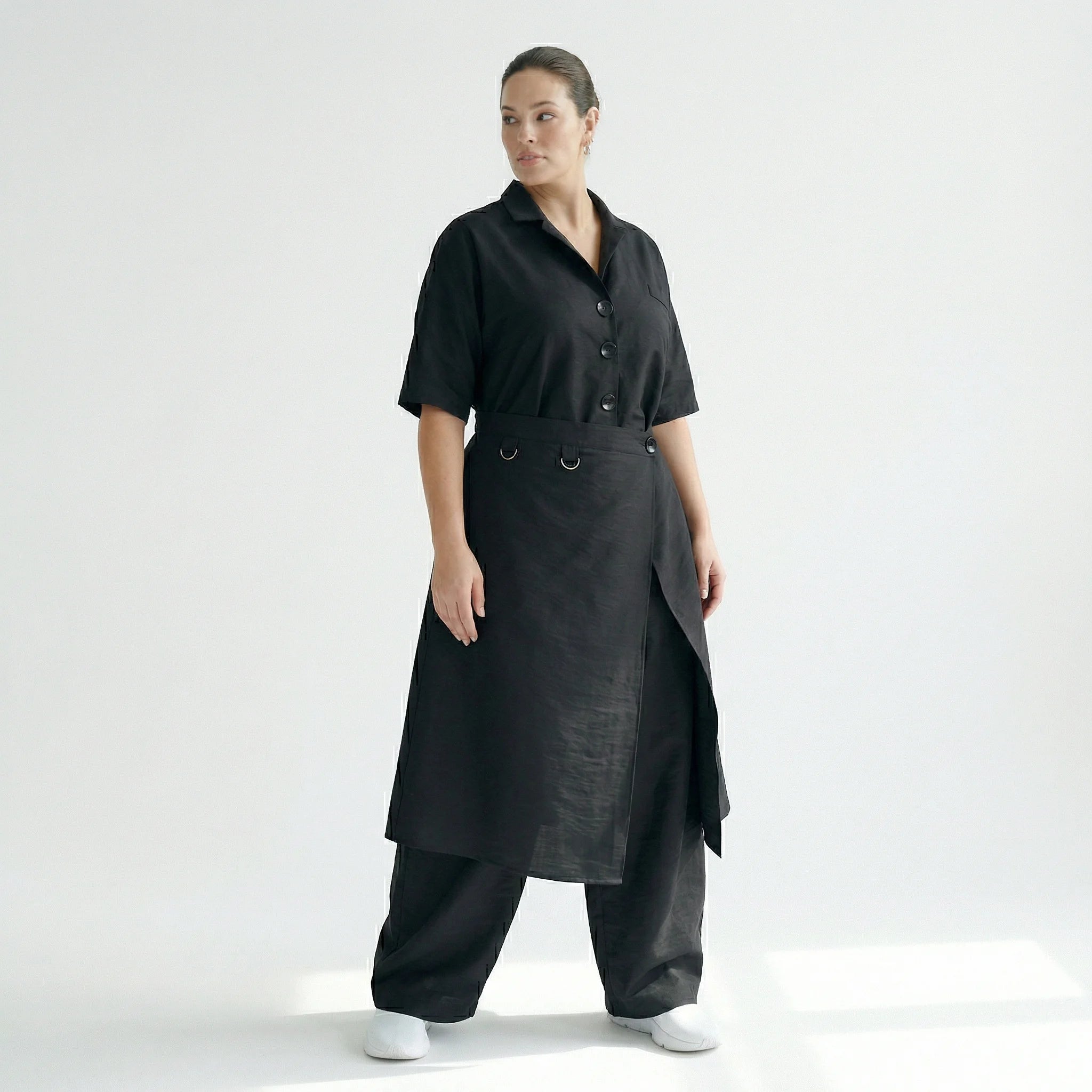 Cadrelli Avantgarde Jumpsuit in Schwarz mit Crash-Struktur und Oversize-Silhouette