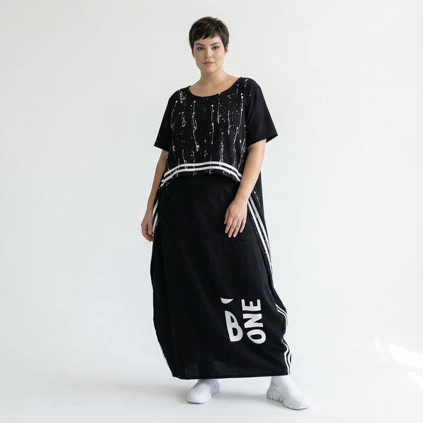 Schwarzes Oversize Maxikleid mit weißem Print aus softem Jersey mit Rundhals Kurzarm