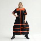 Maxikleid schwarzrot mit Kontraststreifen A-Linie Rundhals Halbarm aus Viskosepopeline