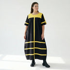 Schwarzgelbes Maxikleid mit Kontraststreifen aus Viskose Popeline locker weit in A-Linie