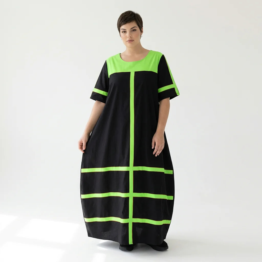 Avantgarde Maxikleid Cadrelli schwarz mit neon-grünen Kontraststreifen aus Viskose